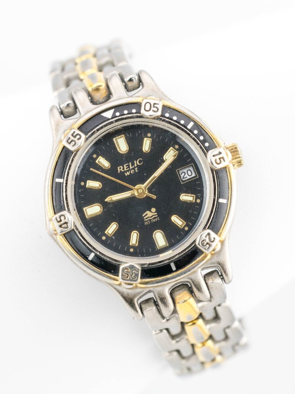 Relic ZR11196 Day-Date Quartz Analog Women's Watch New Battery